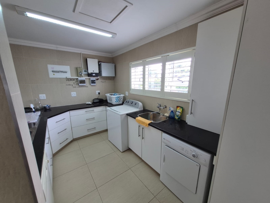 3 Bedroom Property for Sale in Boggomsbaai Western Cape